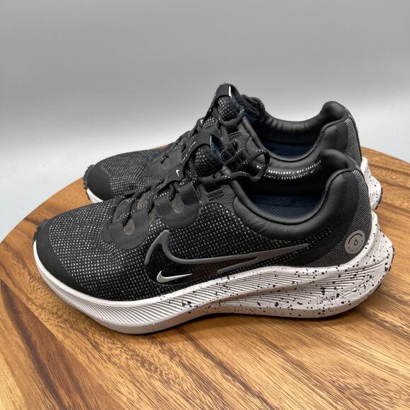 Nike Zoom Winflo 8 Shield Shoes Womens Size 7 Black Running Comfort Walking Gym - Picture 3 of 8